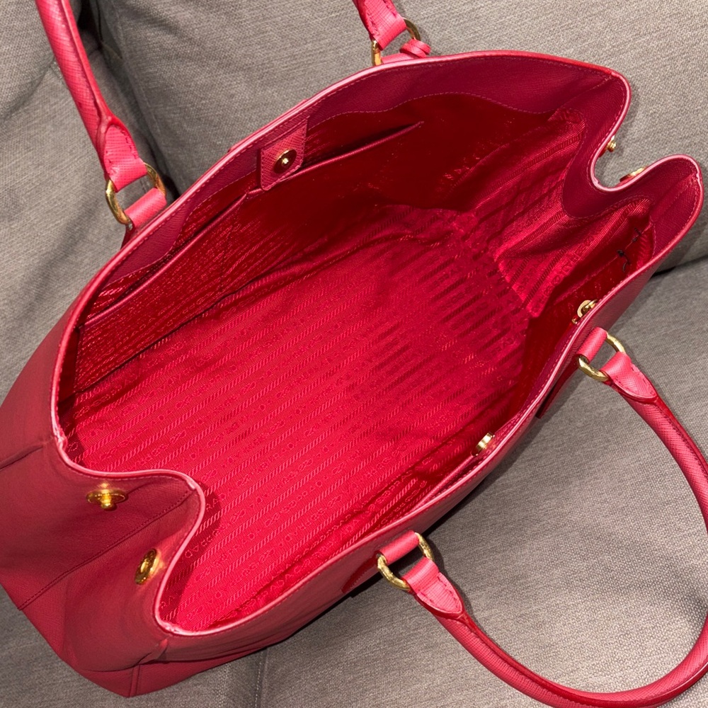 Prada Red Saffiano Lux Leather Tote Bag Authentic Double Handle - Picture 13 of 14